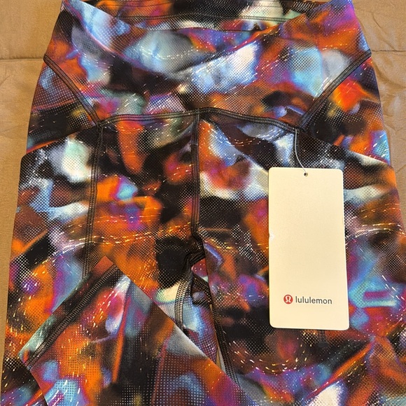 NWT Lululemon Power Thru High-Rise Tight 25" - Picture 7 of 8